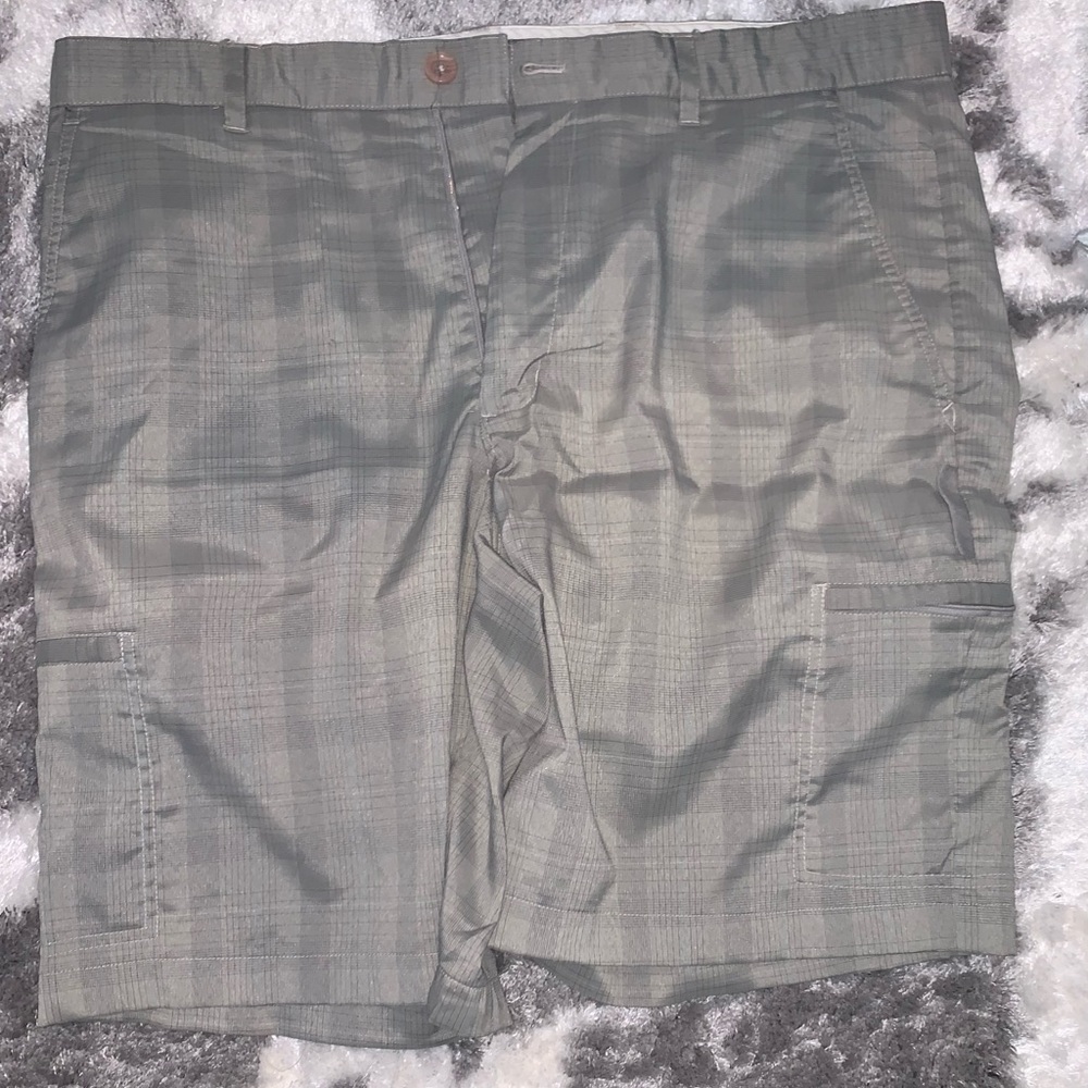 7 men’s golf shorts